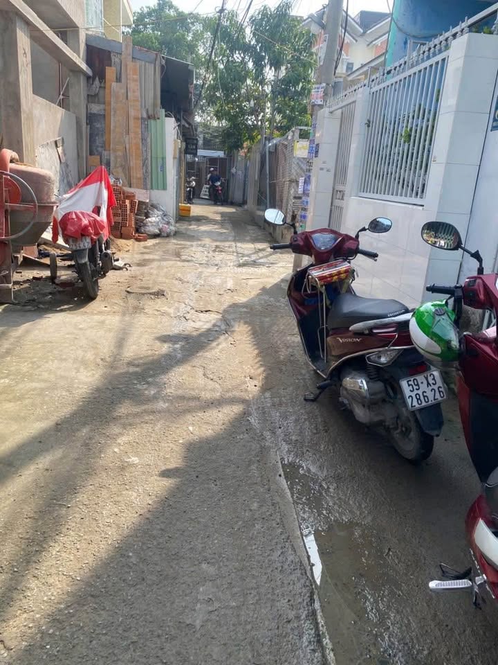 Đất nền Hiệp Bình Chánh Thủ Đức 81m² giá 4 tỷ - Hẻm xe hơi thuận tiện!