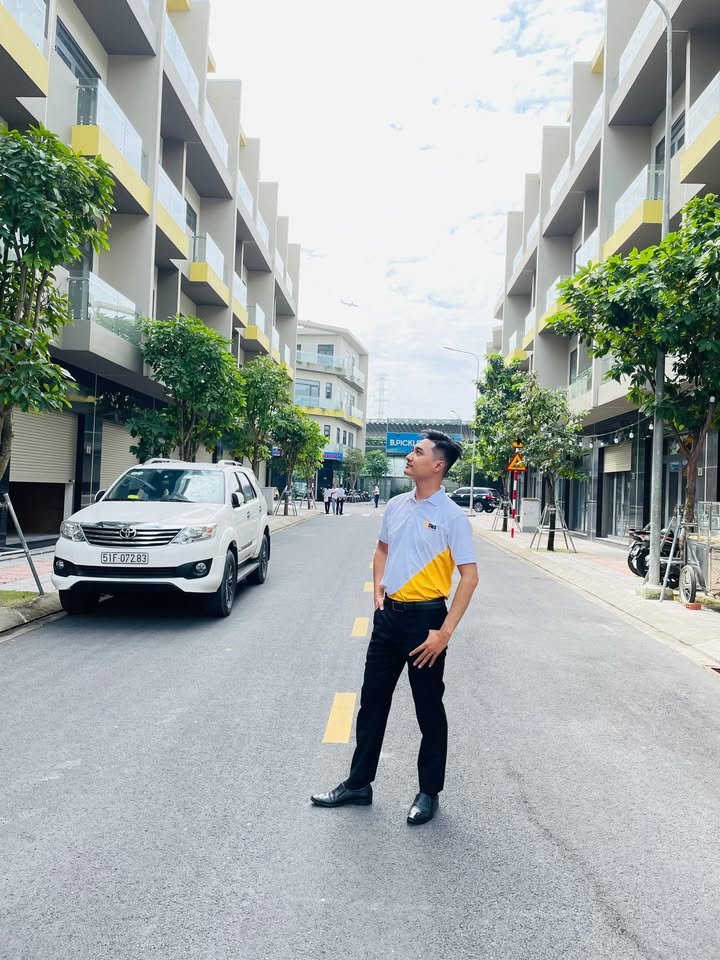 Shophouse BCONS UNI VALLEY Dĩ An 60m² giá 7.4 tỷ - Đầu tư bền vững!