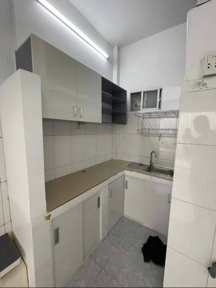 Nhà cho thuê hẻm 2.5m đường Huỳnh Tấn Phát, quận 7 - Tiện nghi, giá tốt chỉ 6.5 triệu!