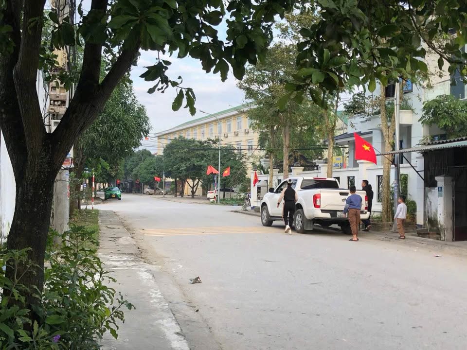 Nhà mặt đường Hồ Phi Tích, Đông Vĩnh 128.4m² giá 6 tỷ - Đầu tư sinh lời ngay!