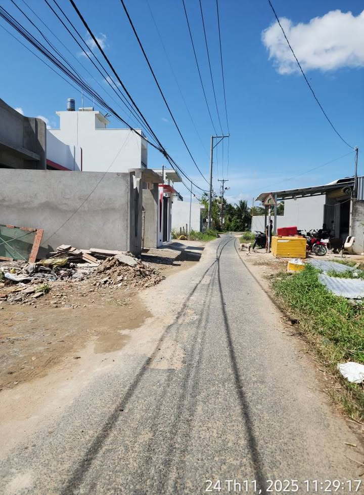 Nhà mặt tiền đường Vành Đai, P3 TP Sóc Trăng, 80m² giá 2 tỷ - Sẵn sàng ở ngay!