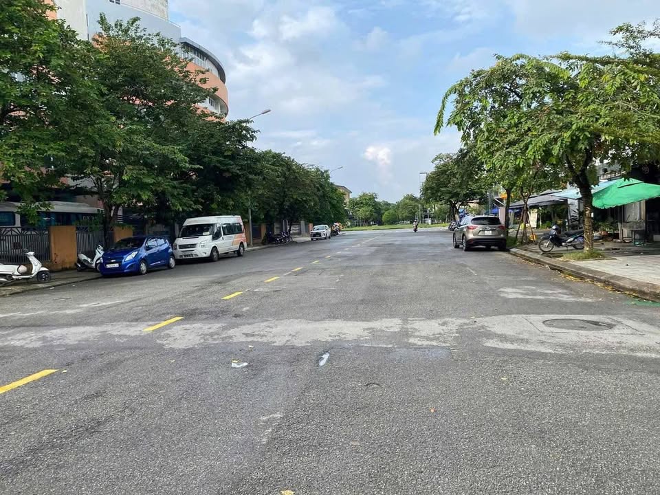 Nhà mặt tiền kinh doanh Lê Quang Đạo, Huế 236m² giá 20 tỷ - Cơ hội đầu tư hấp dẫn!