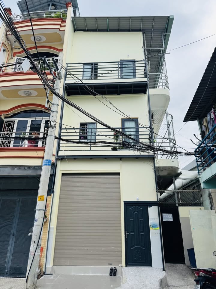 Chính chủ bán CHDV Lý Thánh Tông, Tân Phú 110.5m² giá 15 tỷ - Đầu tư sinh lời ngay!