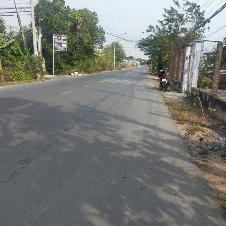 Đất thổ cư 300m² xã Phước Tuy, Cần Đước - Đối diện UBND, giá 950 triệu
