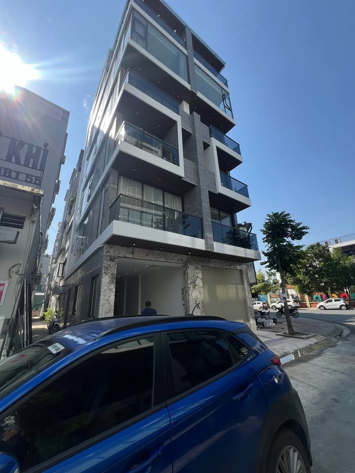 Nhà 6 tầng Tái Định Cư Ngọc Thụy 51m² - Đối diện trường học, sẵn sàng ở ngay!