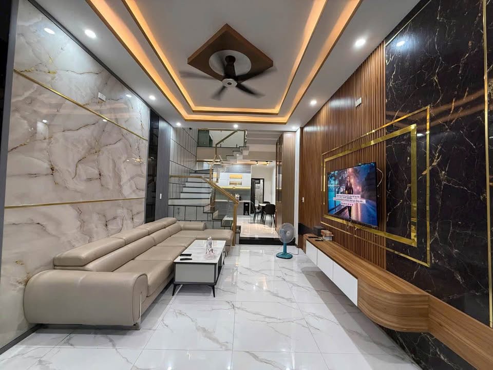 Nhà 3 tầng Đường Nại Thịnh, 60m² giá 7 tỷ - Full nội thất siêu đẹp!