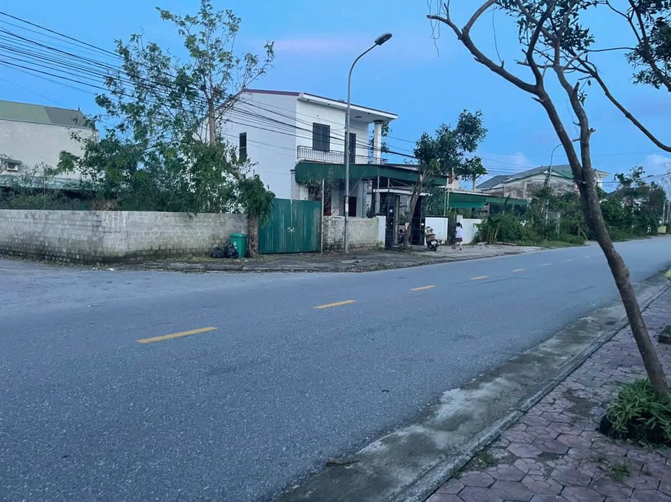 Đất kinh doanh mặt đường Lê Quý Đôn, Hưng Lộc 70m² giá chỉ 2.45 tỷ - Đầu tư sinh lời cao!