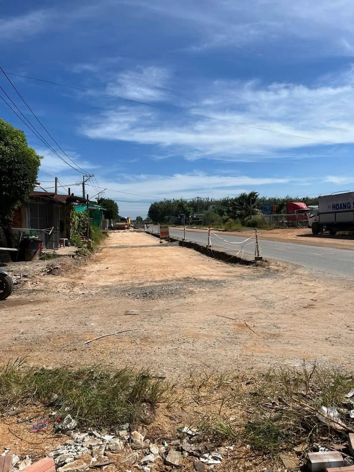 Nhà 2 mặt tiền Bàu Cốp - Bàu Năng, Tây Ninh 125m² giá 1.4 tỷ - Đầu tư sinh lời tuyệt vời!