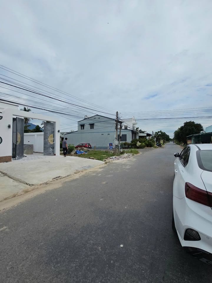 Nhà cấp 4 hiện đại tại phường Ninh Thạnh, Tây Ninh 170m² giá 1.95 tỷ - Sẵn sàng vào ở!