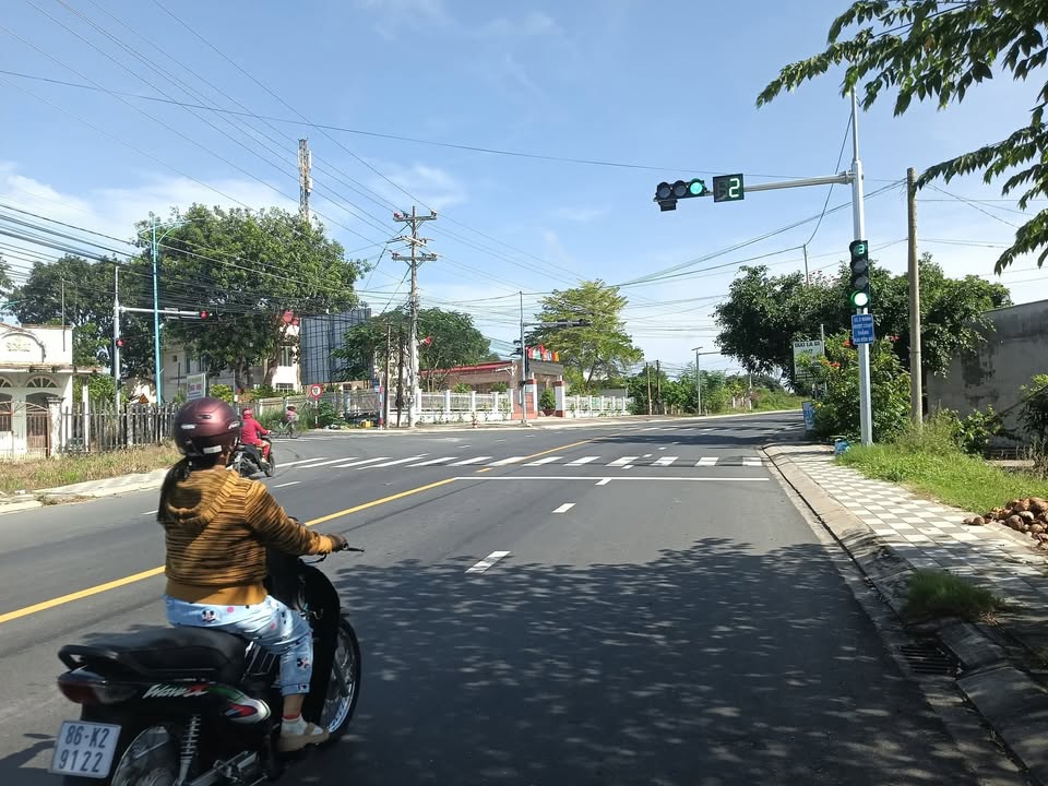 Nhà cấp 4 La Gi 162m² giá 950 triệu - Hướng Đông Nam thoáng mát!