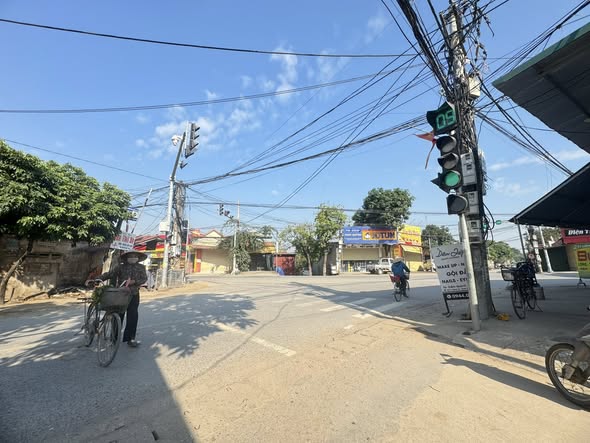 Đất nền Hoàn Long, Khoái Châu 110.2m² giá 1.8 tỷ - Sổ đỏ chính chủ, full thổ cư!