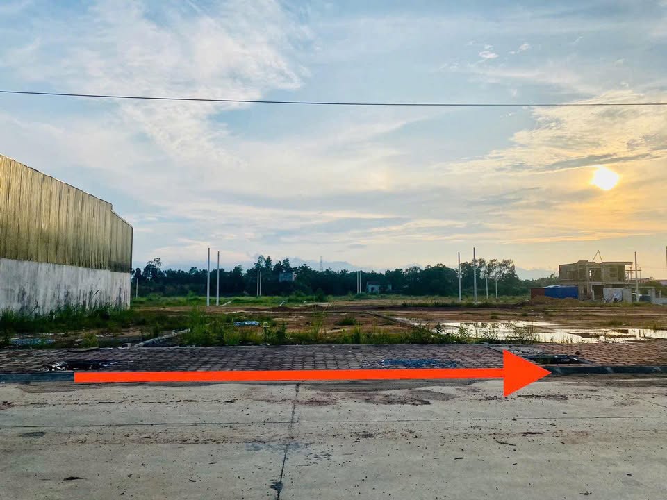 Đất nền Tân Lập Thái Nguyên 300m² giá 5 tỷ - Sổ đỏ chính chủ, không ngập nước!