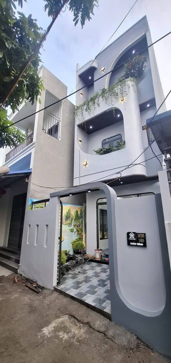 Nhà 3 tầng giá rẻ tại đường Giải Phóng, Nam Định - Sân trước sân sau thoáng mát!