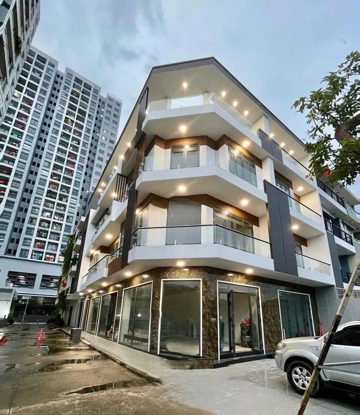 Căn góc 2 mặt tiền đường Số 2, Thủ Đức 300m² giá 60 triệu/tháng - Thích hợp cho kinh doanh!