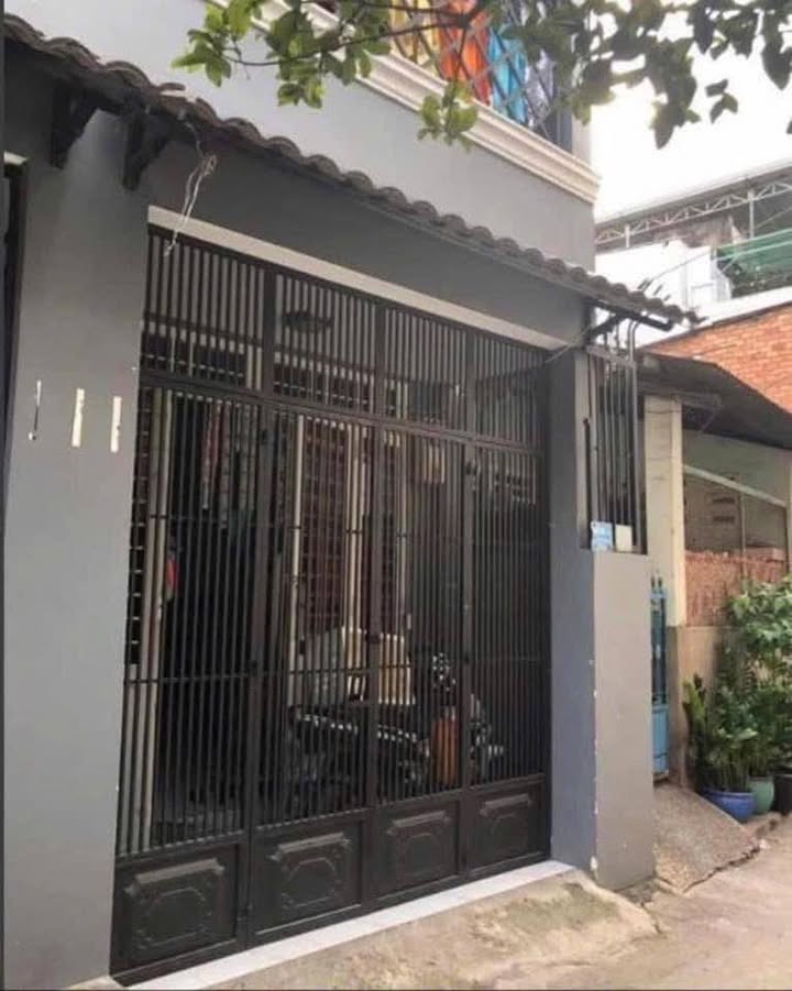 Nhà nguyên căn 1PN Bùi Đình Túy 25.6m² giá 8 triệu - Hẻm xe hơi thuận tiện!