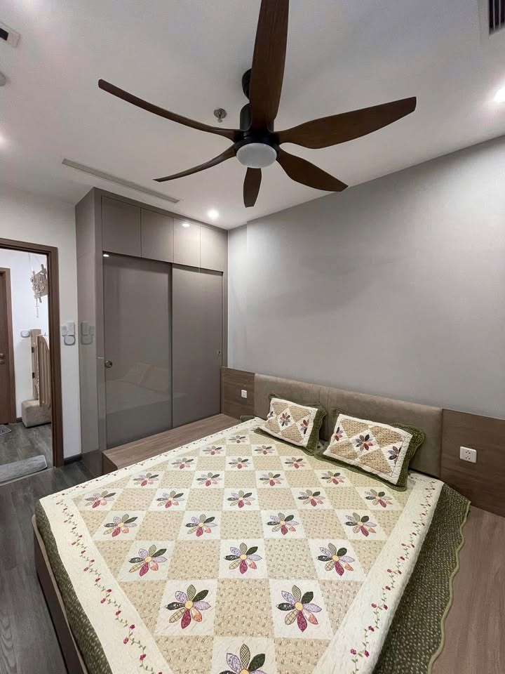 Căn hộ Vinhomes D’Capitale Cầu Giấy 1.5PN giá 17.5 triệu - Full nội thất, dọn vào ở ngay!