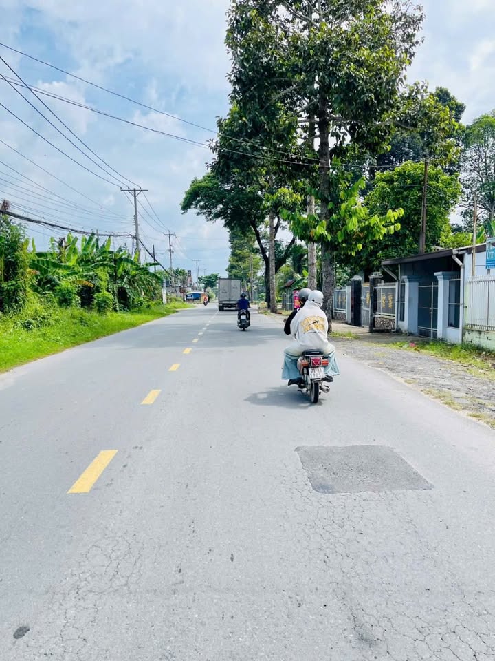 Bán gấp kho mặt tiền đường Nguyễn Thị Định, 598m² - Đầu tư sinh lời ngay!