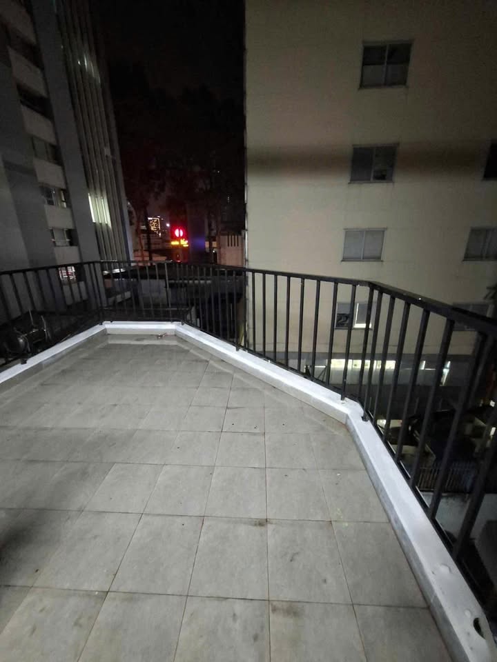 Nhà phố 5 tầng đường Nguyễn Thiện Thuật, quận 3, diện tích 28m² giá 8.3 tỷ - Khu VIP hiếm bán!