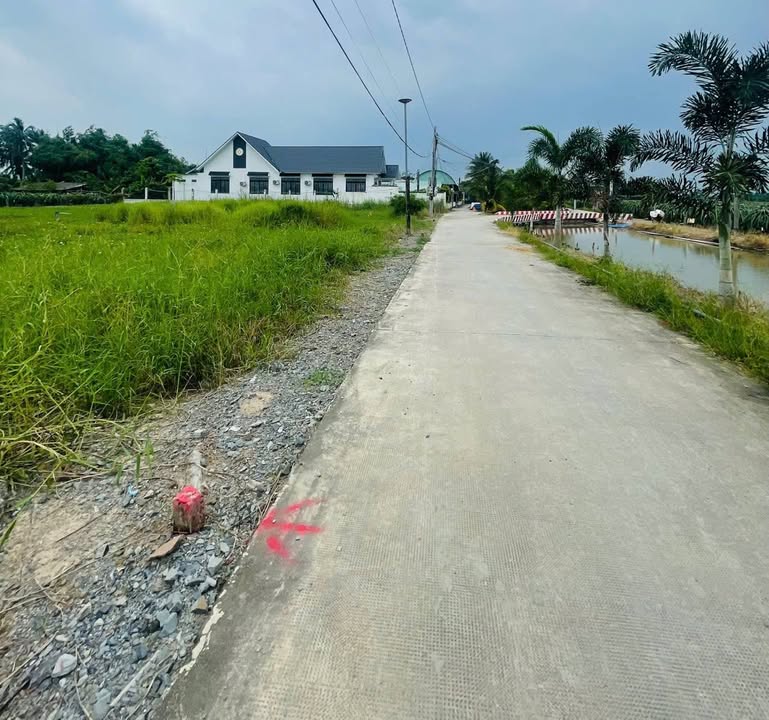 Đất thổ cư Phú Ngãi Trị, Châu Thành, Long An 215m² giá 898 triệu - Đầu tư sinh lời ngay!