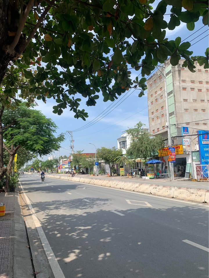 Nhà mặt tiền Huỳnh Tấn Phát, Quận 7 - 90m², giá 11 tỷ - Kinh doanh đỉnh cao!