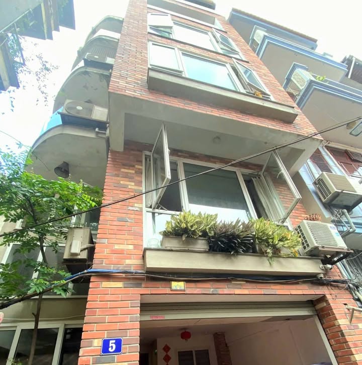 Căn hộ Đặng Thai Mai Tây Hồ 71m² giá thỏa thuận - Đầu tư sinh lời ổn định!