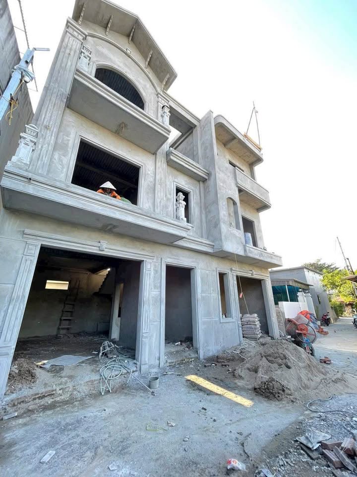 Nhà 3 tầng An Hưng 52m² giá 2.25 tỷ - Nội thất sang trọng, vị trí đẹp!