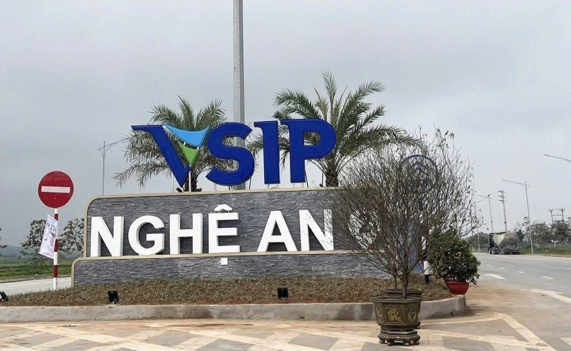 Đất nền VSIP Khối 4 Hưng Nguyên 144m² giá 4 tỷ - Đường 15m thông thoáng!