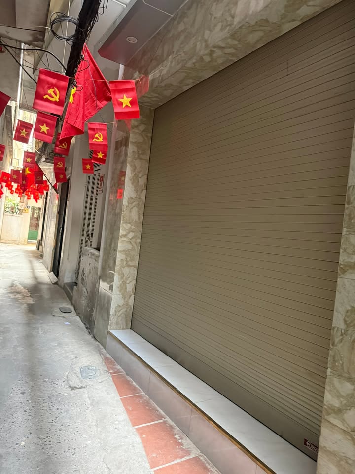 Nhà đẹp Ngọc Khánh 35m² giá 10.9 tỷ - Đẳng cấp sống an yên!