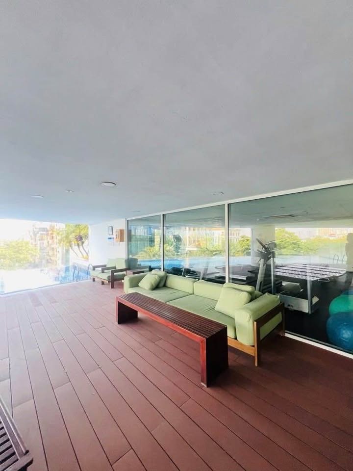 Căn hộ Watermark Lạc Long Quân 76m² giá 13 tỷ - Vị trí đẹp, phong thủy tốt!