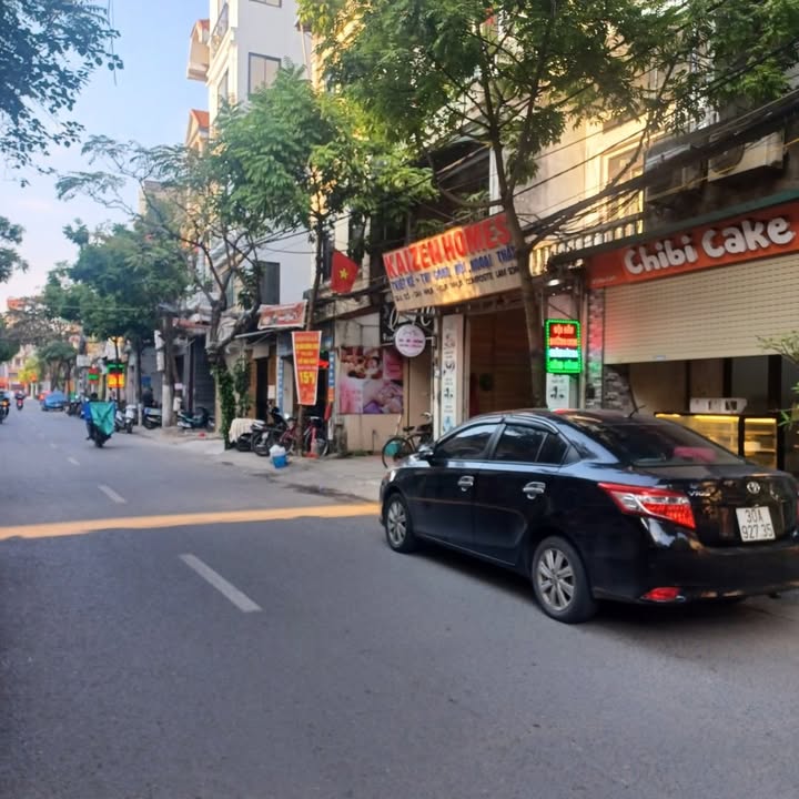 Nhà mặt phố Hoa Lâm, quận Long Biên 107m² giá 20 tỷ - Đầu tư sinh lời ngay!