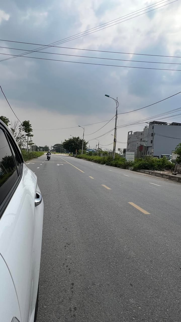 Đất đẹp Yên Lạc 100m² giá chỉ 4.9 tỷ - Đầu tư sinh lời ngay!