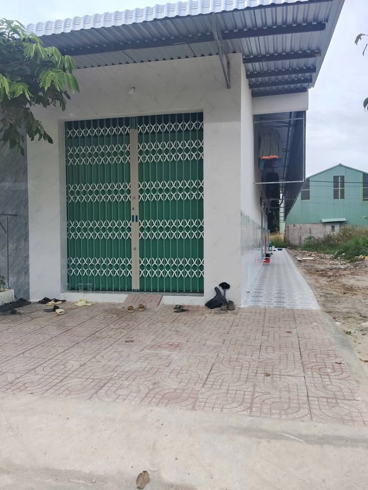 Nhà trọ khu công nghiệp VSIP 2A, Tân Uyên, Bình Dương 150m² giá 2 tỷ - Đầu tư sinh lời ngay!