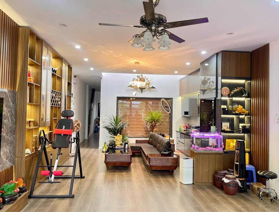 Nhà cấp 4 gác lửng đường Trần Thị Lan, Lào Cai 100m² - Thiết kế đẹp, không gian thoáng đãng!