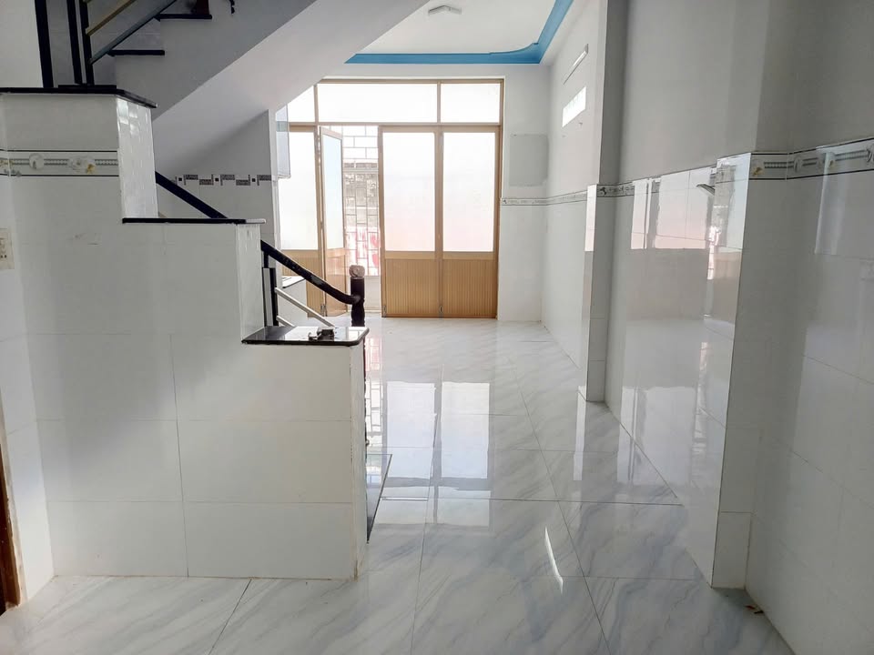 Nhà hẻm Nguyễn Trãi, Phan Thiết 84.9m² giá 2.4 tỷ - Sẵn sàng vào ở!