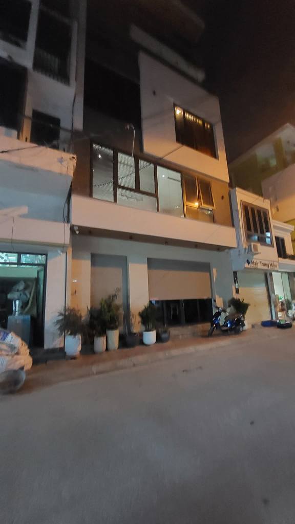 Nhà 5 tầng tại Hùng Duệ Vương, Thượng Lý, Hải Phòng - Giá 7.5 tỷ - Kinh doanh thuận lợi!