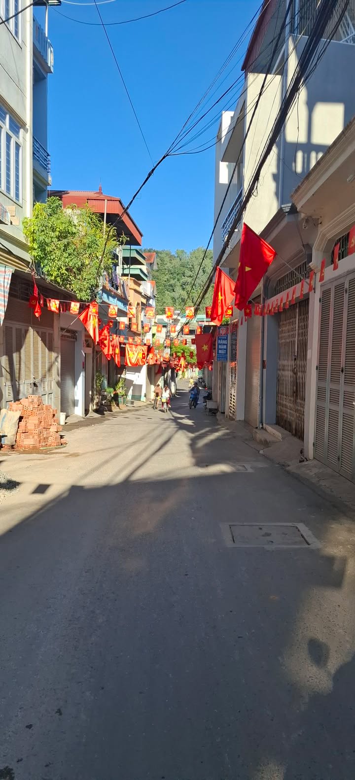 Nhà cấp 4 Tô Hiệu 60m² giá 750 triệu - Sổ đỏ chính chủ, nở hậu!