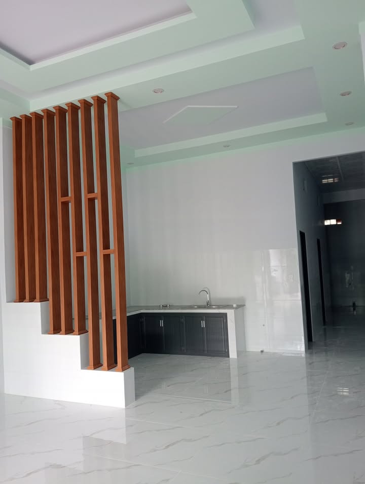 Nhà khu Tây Hòa, Hưng Thịnh 100m² giá 1.3 tỷ - Thiết kế hợp lý, sẵn sàng ở ngay!