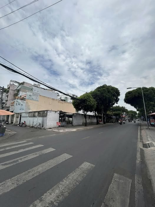 Đất Lô Góc 2 Mặt Tiền Hàn Thuyên và Thống Nhất Thủ Đức 197m² giá 52 tỷ - Khu vực kinh doanh sầm uất!