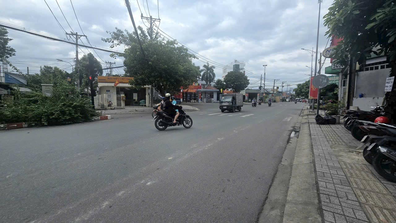 Đất nền Quận 12 811m² giá 60 tỷ - Đầu tư sinh lời ổn định!