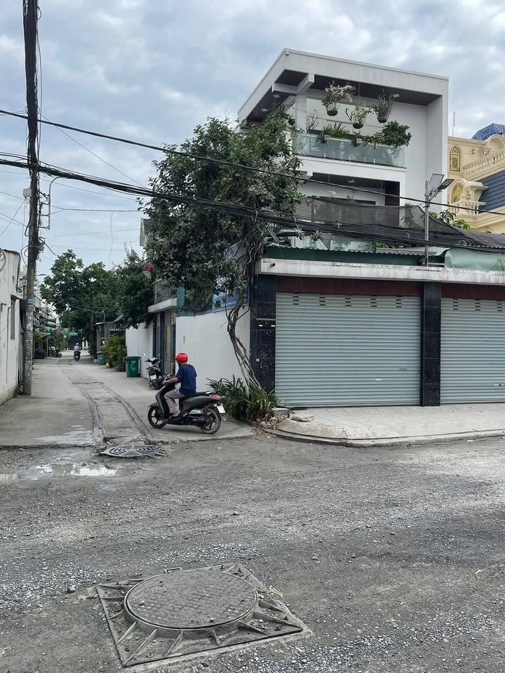 Nhà góc mặt tiền đường Trung Mỹ Tân Xuân Hóc Môn 264m² giá 14.8 tỷ - Đầu tư sinh lời ngay!