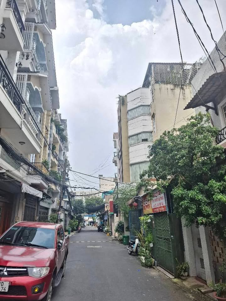 Nhà 4 tầng hẻm xe hơi đường Cống Lở, Tân Bình, 60m² giá 9 tỷ - Sẵn sàng vào ở ngay!