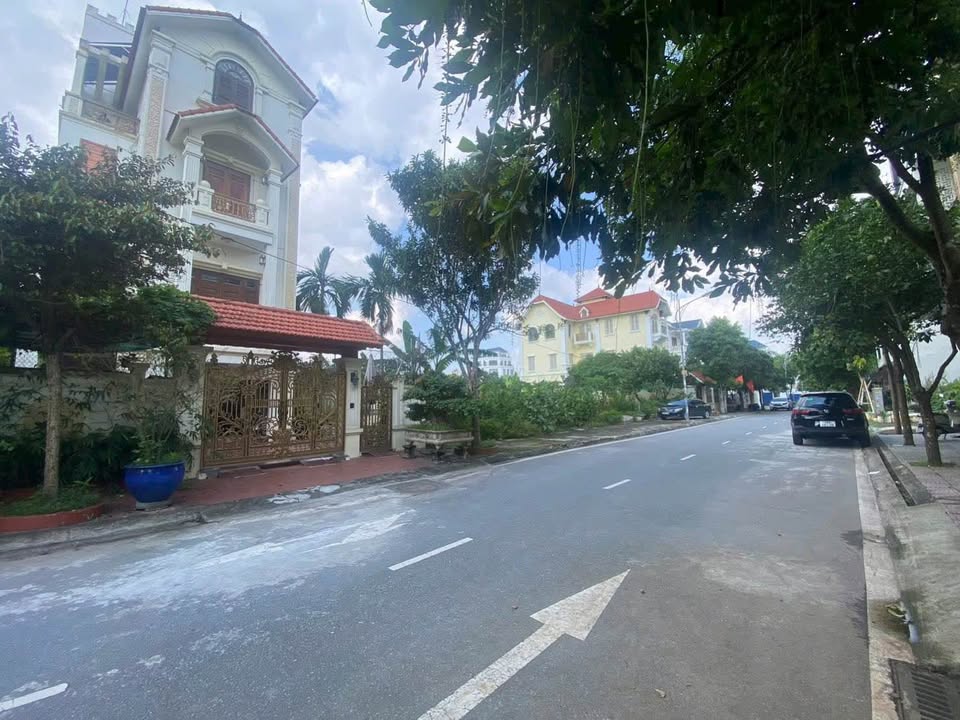 Đất biệt thự Nam Định 202m² giá 12.12 tỷ - Hướng Tây đẹp