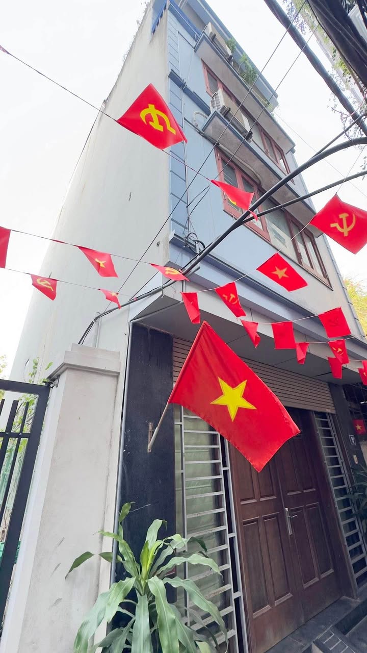 Nhà riêng Ngõ 569 Lạc Long Quân 60m² giá 20 tỷ - Ô tô đỗ cửa, lô góc 3 mặt thoáng!