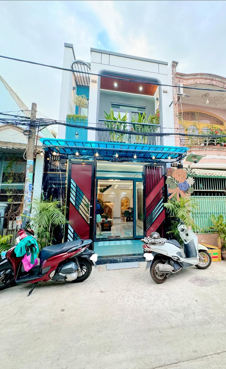 Nhà phố Bình Tân 56m² giá 5.85 tỷ - Full nội thất cao cấp, sẵn sàng vào ở!