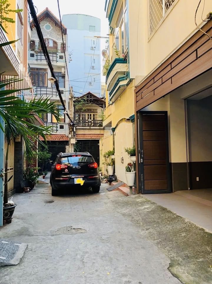 Nhà riêng đường Nguyễn Giản Thanh 66m² giá 14.5 tỷ - Ô tô vào tận nhà!