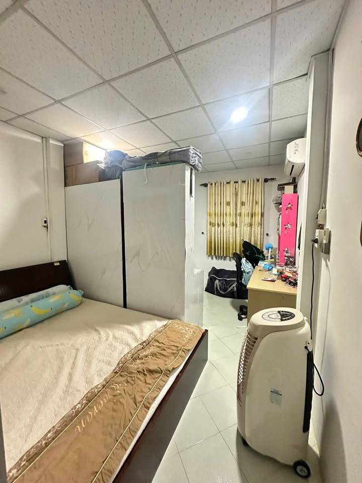 Nhà hẻm Lý Chính Thắng, Q3 25m² giá chỉ 5,5 tỷ - Cách mặt tiền 30m!