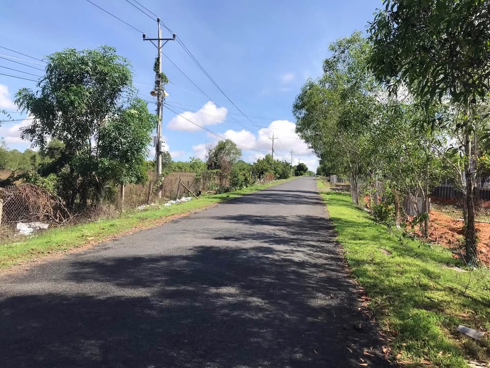 Đất 2 mặt tiền Bàu Me, Mũi Né 2150m² chỉ 3.5 triệu/m² - Cơ hội đầu tư tuyệt vời!