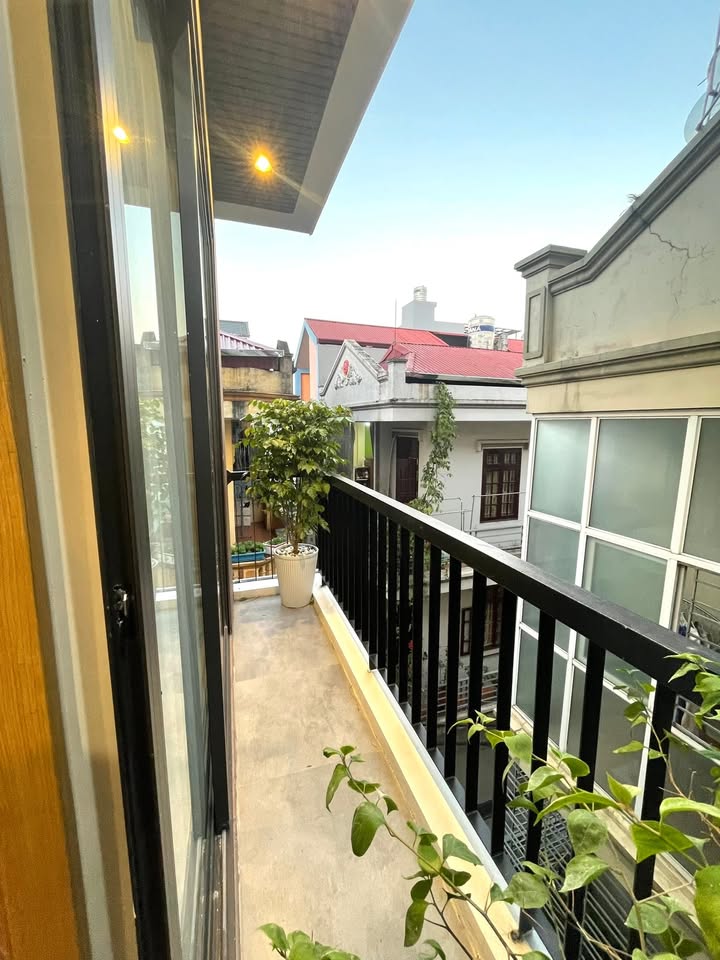 Căn hộ cho thuê Ngọc Thụy 80m² giá 9 triệu - Sẵn sàng vào ở ngay!