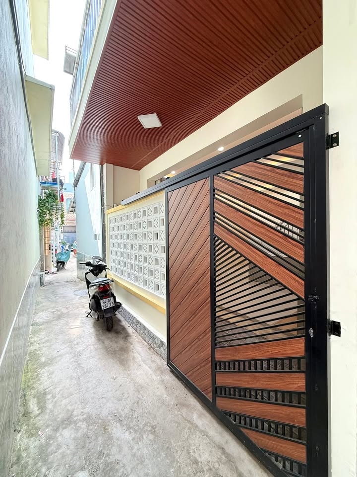 Nhà 1 Lầu Hẻm 121 Cách Mạng Tháng 8 29m² giá 1.719 tỷ - Vị trí trung tâm gần bệnh viện