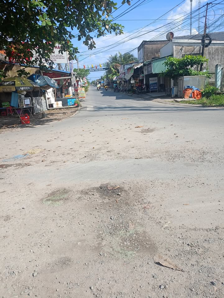 Đất nền mặt tiền đường Huyện 22, xã Phú Quới, Vĩnh Long 187m² - Giá chỉ 1.87 tỷ VND thương lượng!